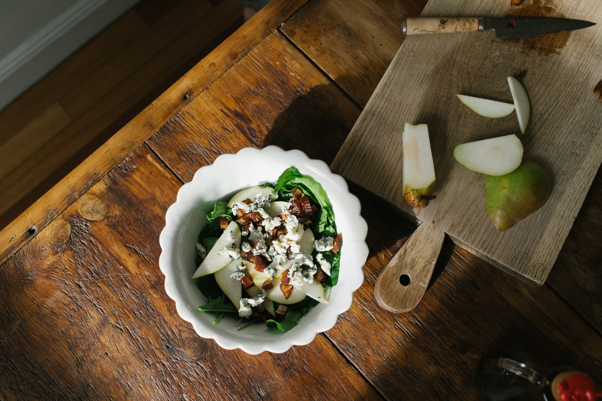 Aurugula Salad with Walnuts, Dates, Pears, and Blue Cheese