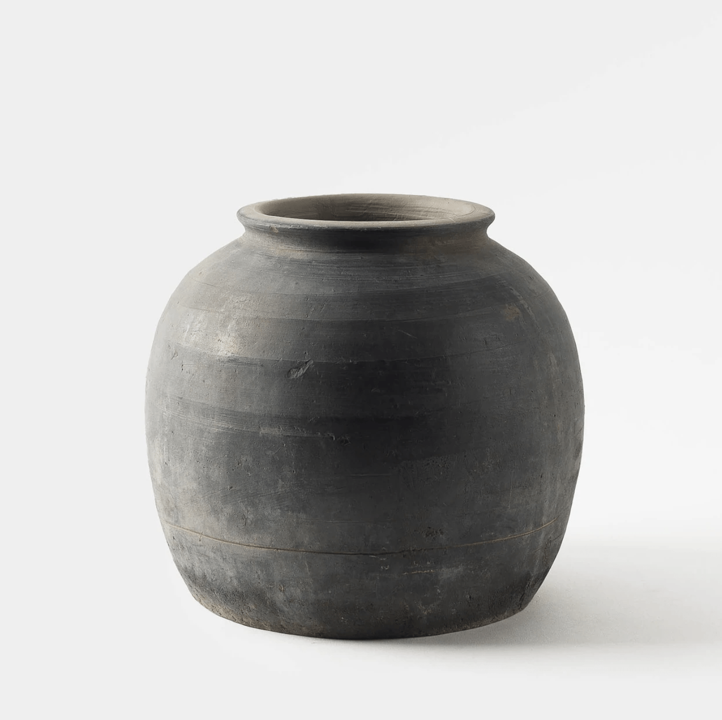 Black Pottery Water Jar